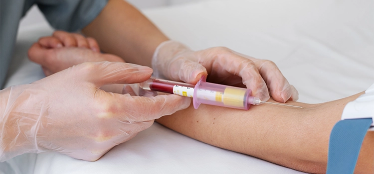 What are the Differences Between Venipuncture and Cannulation